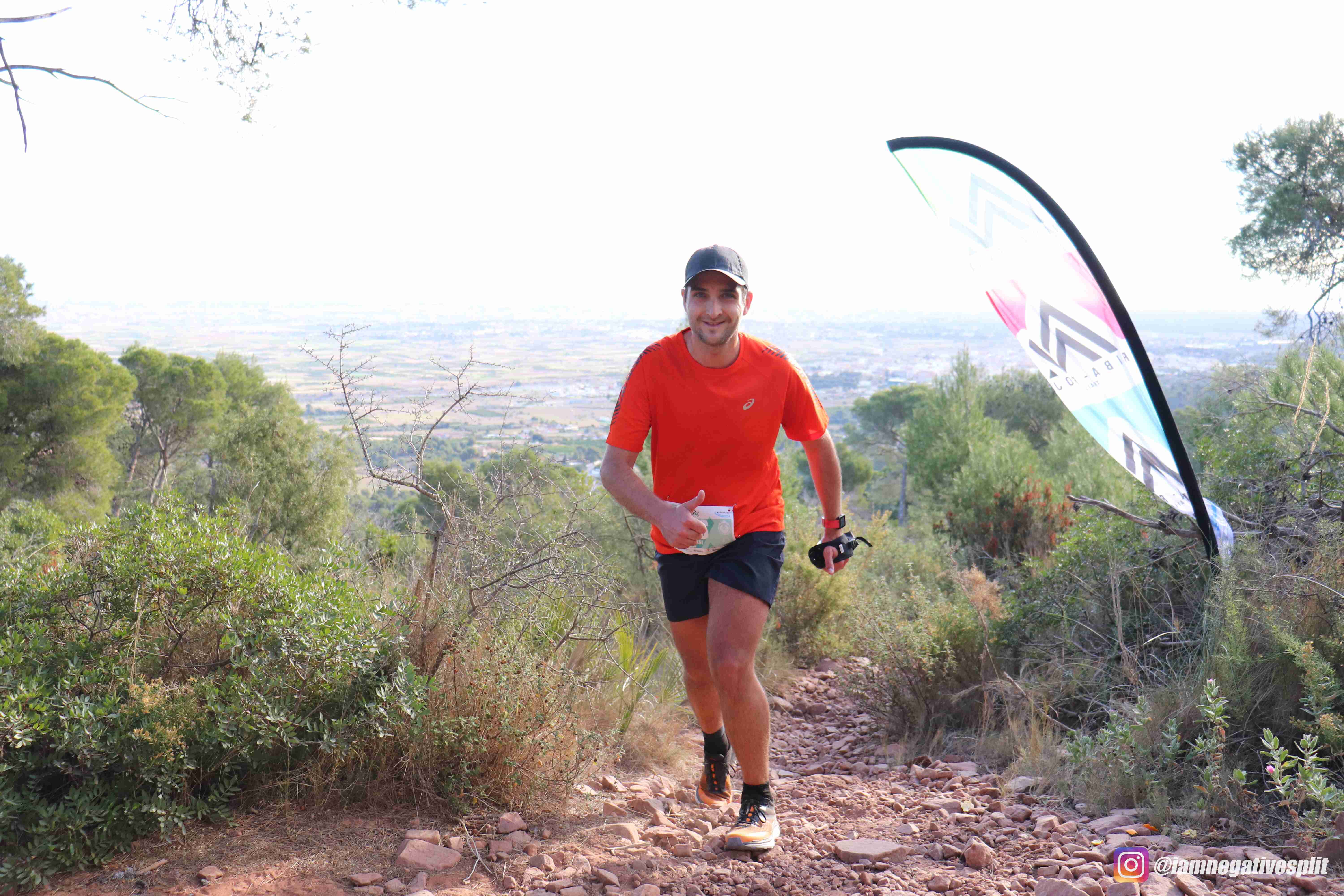 Daniel Garay corriendo en una carrera de trail